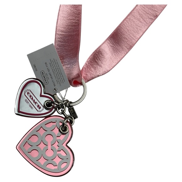 COACH DOUBLE HEART KEYCHAIN NWT - Picture 1 of 2
